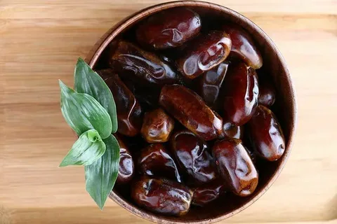 تصویر 3 از خرما مضافتی لوکس با بسته بندی فاخر صادراتی